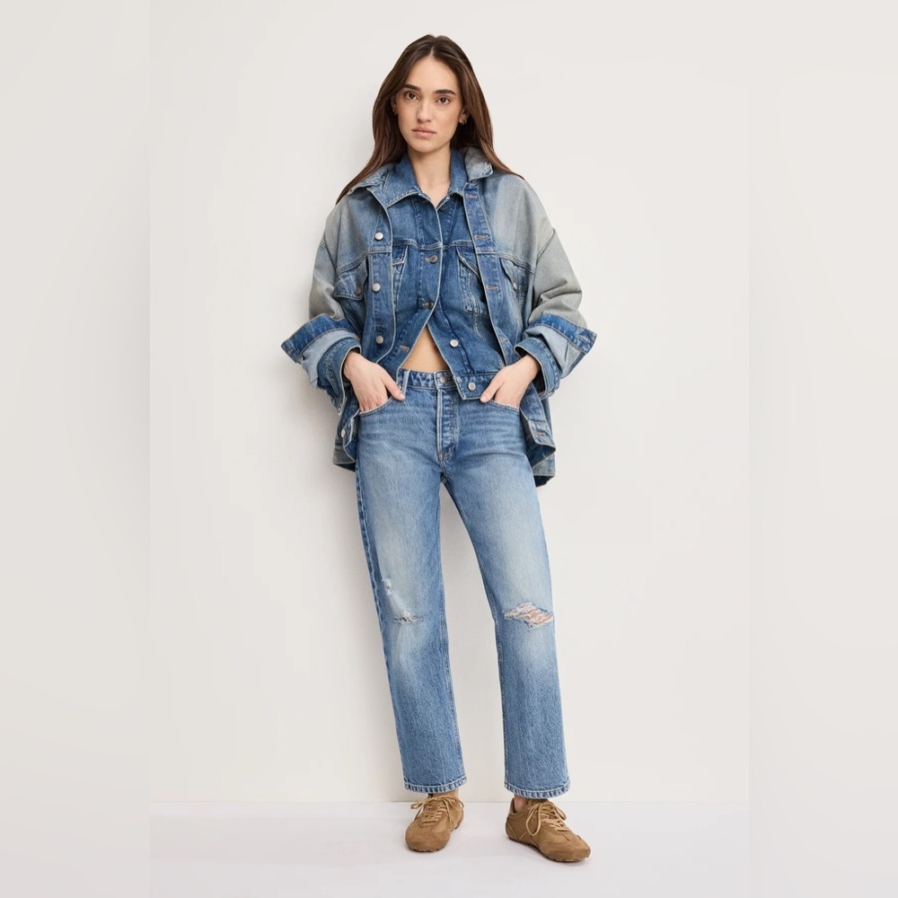 Good American Medium Wash Straight Leg Jeans